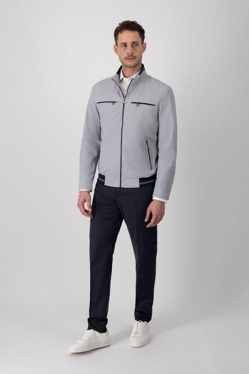 Chamarra Ligera Regular Fit