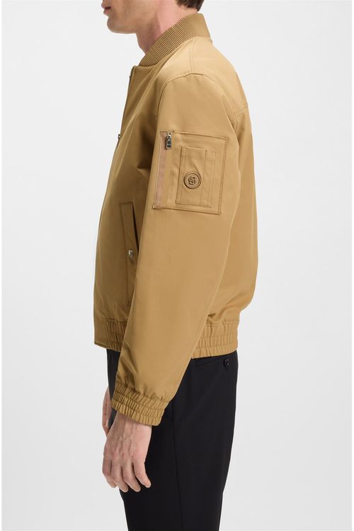 Cazadora Repelente Al Agua Con Monograma Double B