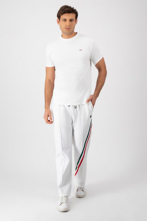 Playera Bordado tricolor Contemporary Fit