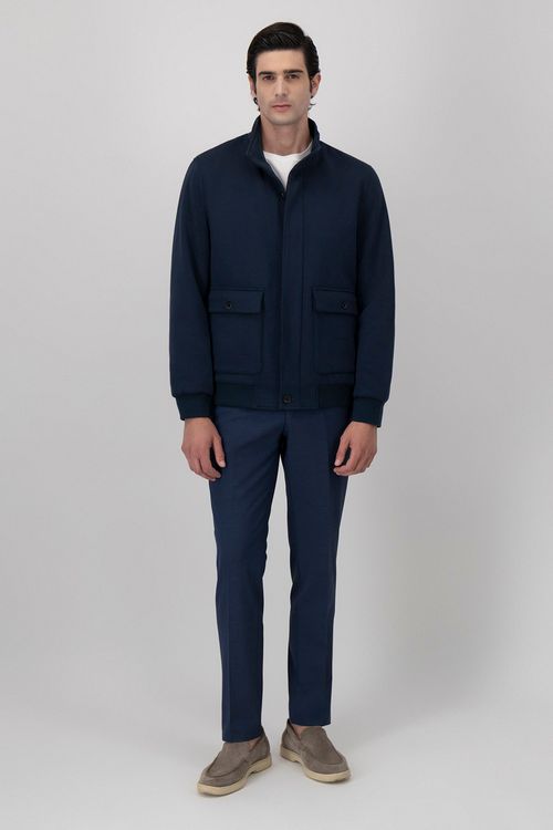 Chamarra Anatomic Technology Slim Fit